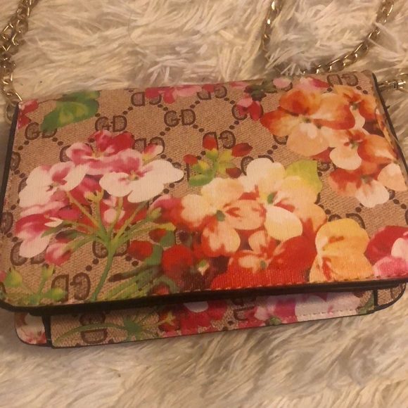 Purse (not gucci) - Picture 4 of 4